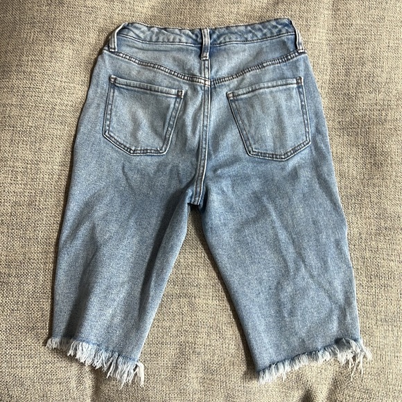 Distressed Bermuda Shorts - Picture 2 of 3